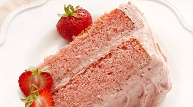 Strawberry cake.